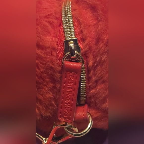 Bath & Body Works Chic Heart-Shaped Faux Fur Crossbody Bag - Red - Picture 6 of 8